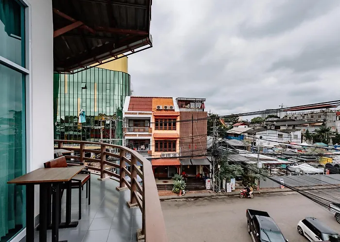 Red B Hostel, Cafe And Bar Vientiane
